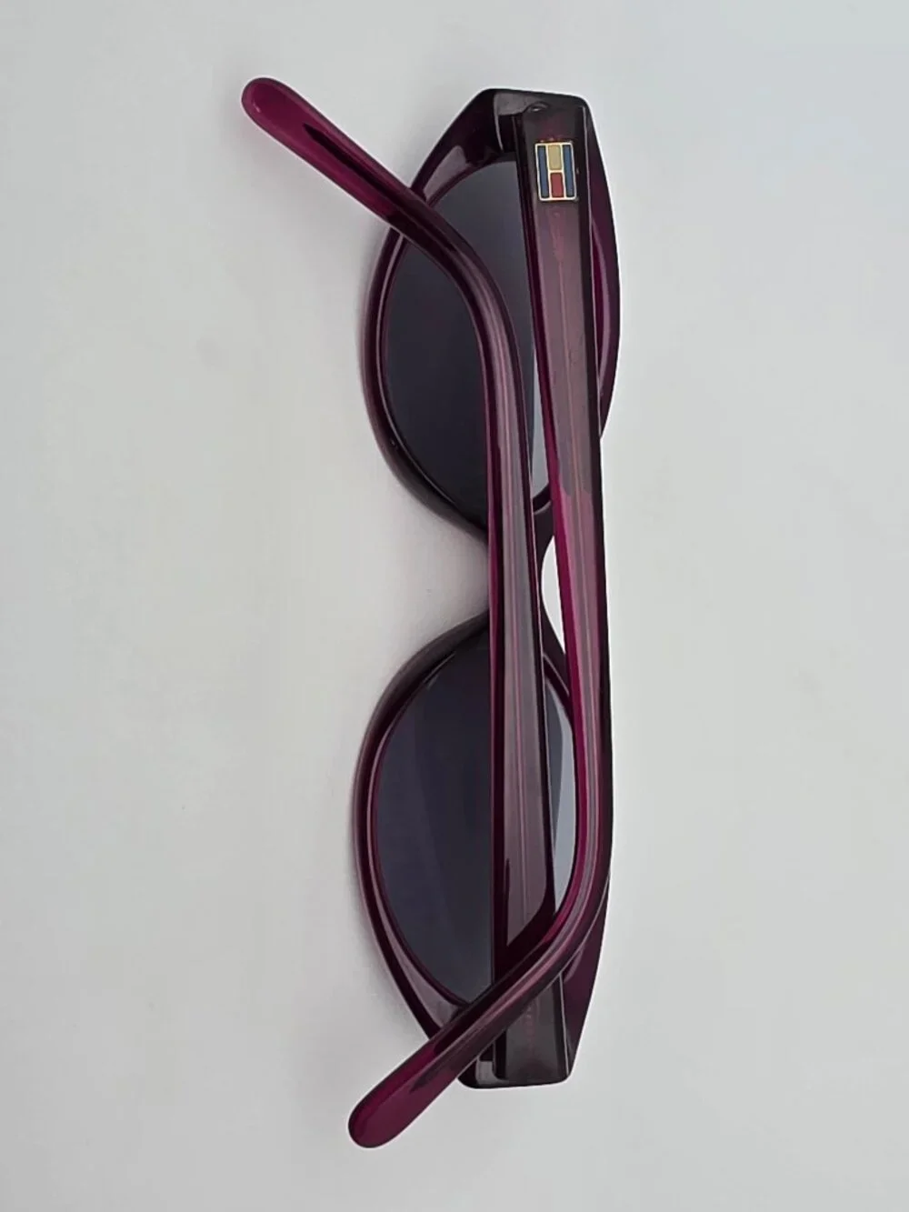 Tommy Hilfiger 4015 Crystal Purple Frame Blue Lens Sunglasses w/ Case 49-14-131